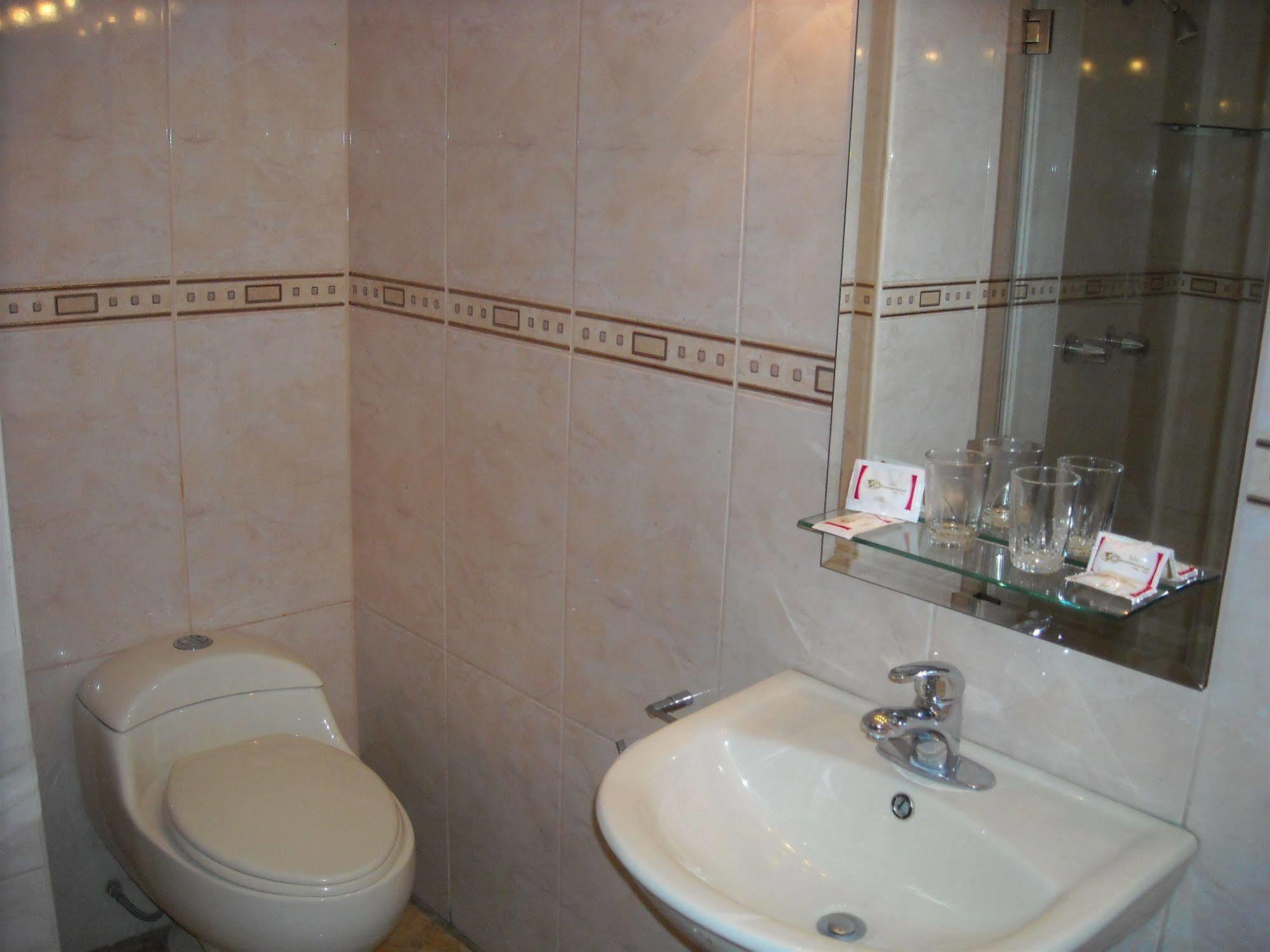 Continental Hotel 3*