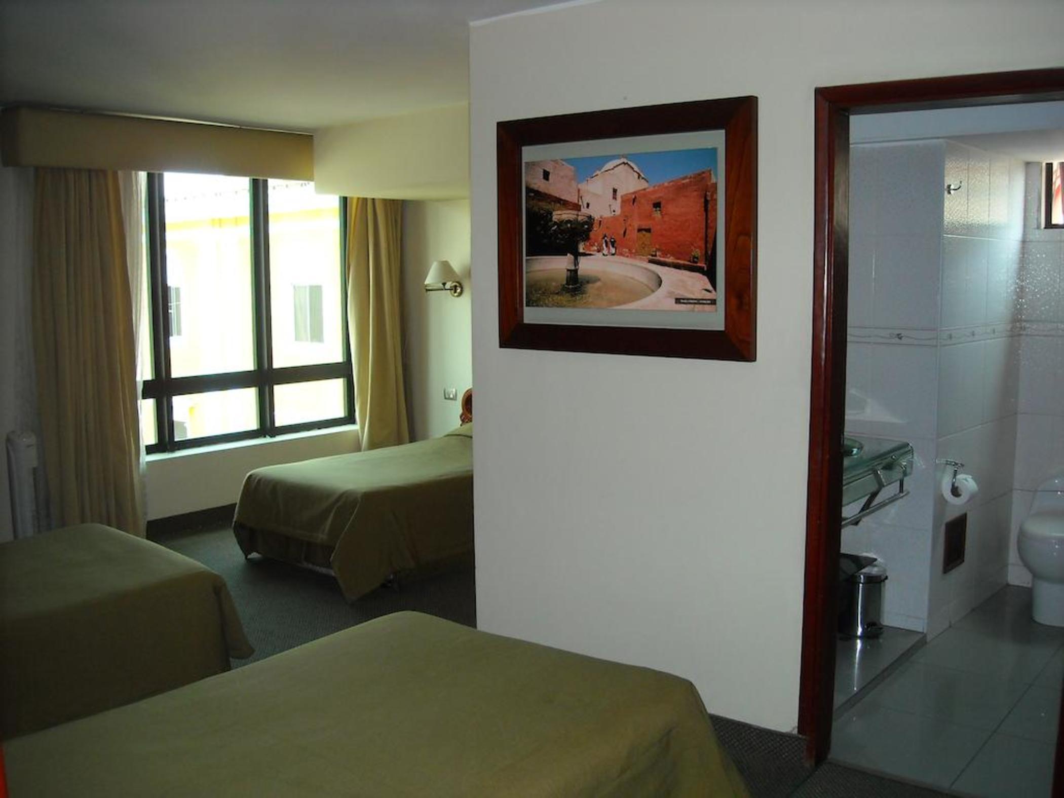 Continental Hotel 3*