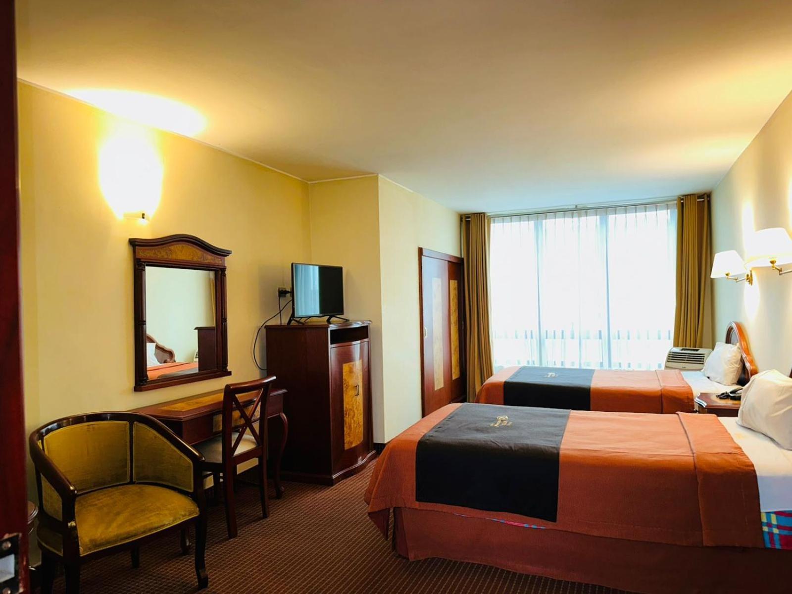Continental 3* Lima